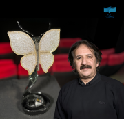 پروانه برلیان روی شانه مجیدی