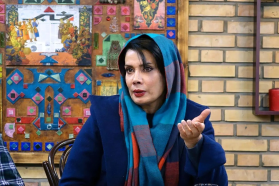 از جنگ و جنگ طلب‌ها بیزارم