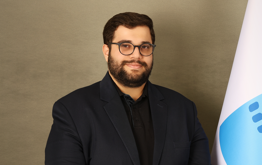 عباس احمدی نیا